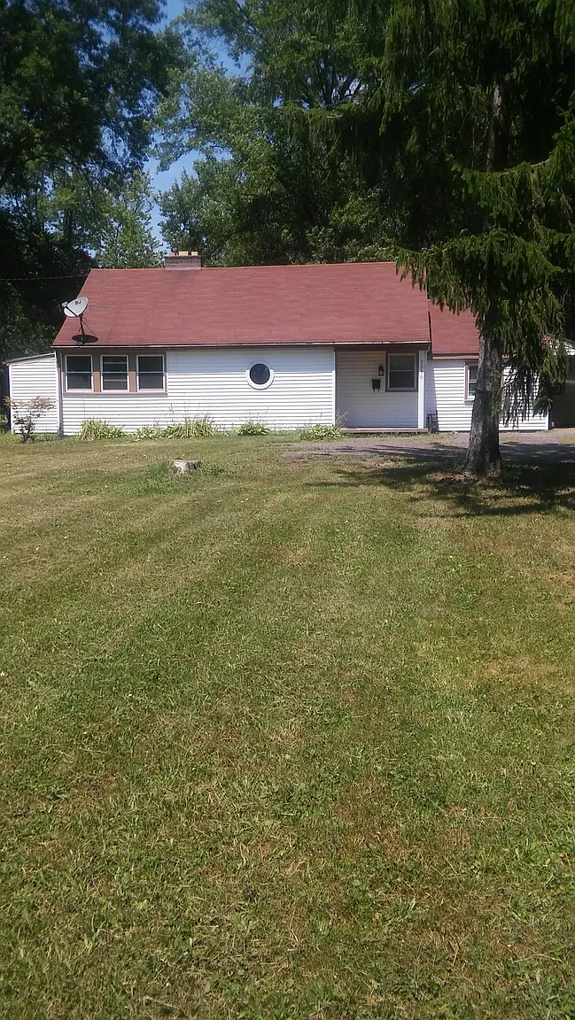 5230 W Rockwell Rd photo 1