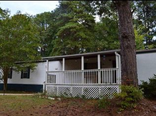 269 Lakeview Dr, Locust Grove, GA 30248