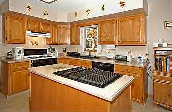 4th image of 21 Pine Dr