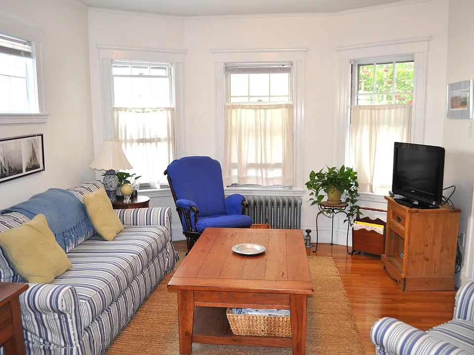 7 Newberne St #7