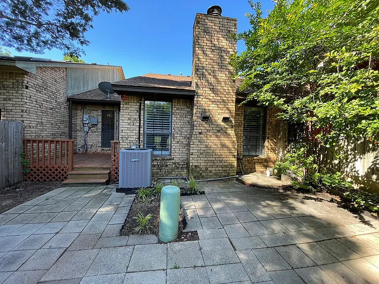 925 Millrun Ct — Photo 27