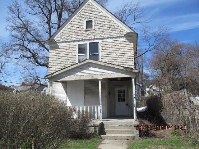 1st image of 921 Franklin St SE