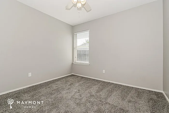 512 Bryn Mawr — Photo 13