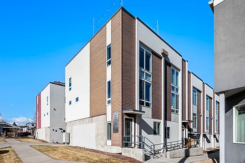 1551 W 43rd Ave #1 Photo 1