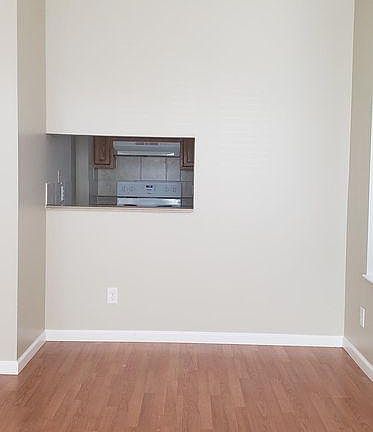 4th image of 3841 Folsom Ave #A
