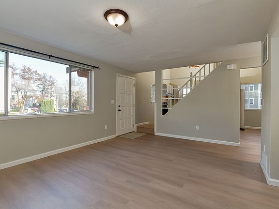 4th image of 1702 S G St