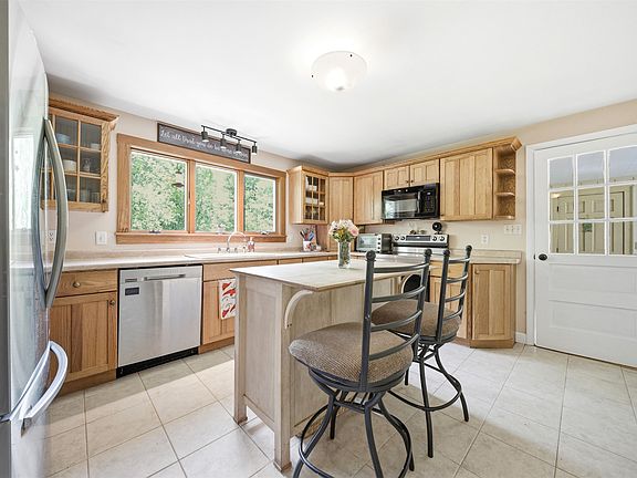 5th image of 31 Westwood Circle