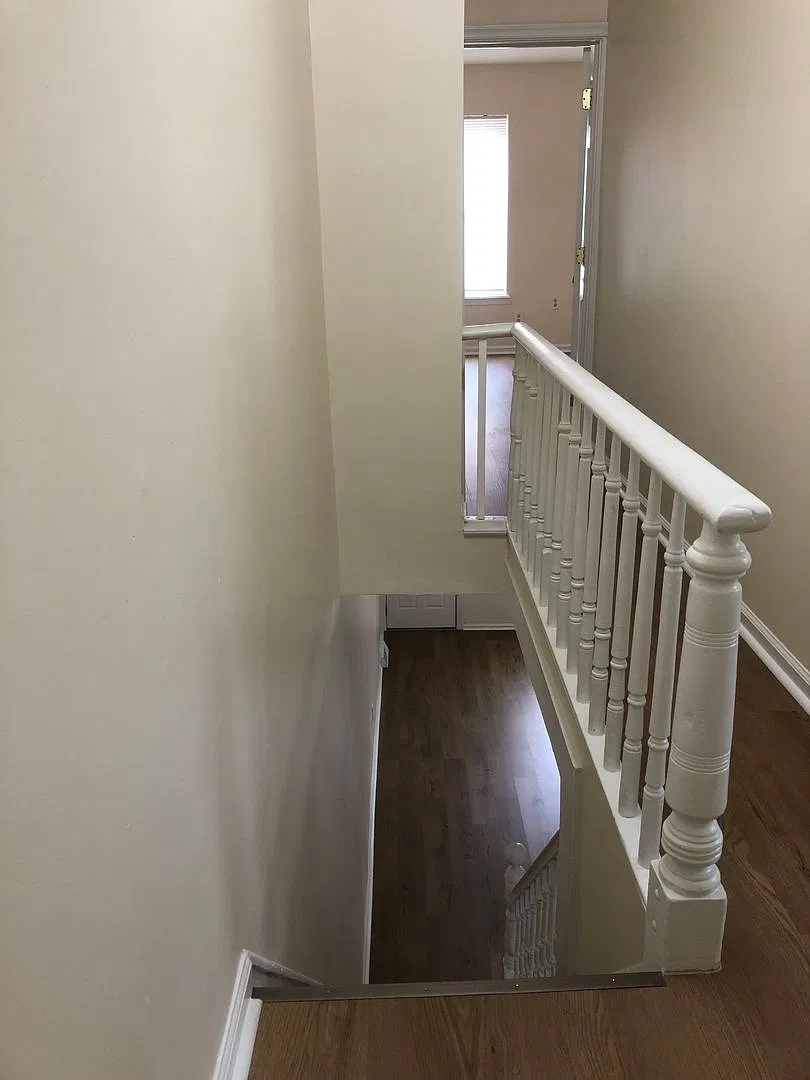 Great Home!! Updates in Progress! Spacious Living Area! Back Yard! Washer/Dryer Hook-Ups! — Photo 4