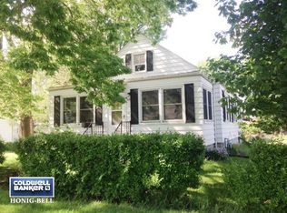 318 Maryland Ave, Ottawa, IL 61350