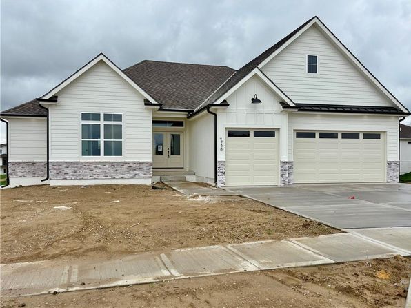 4738 NW Sienna Rdg, Riverside, MO 64150