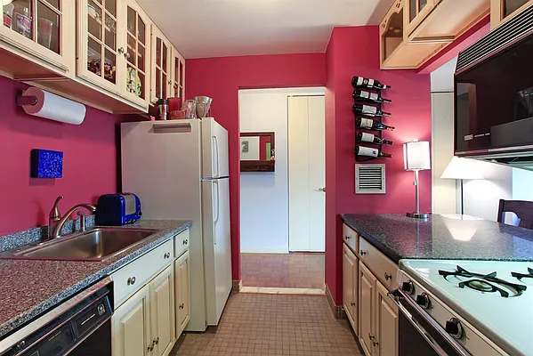 Sold by Corcoran | media 3