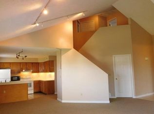 1559 Olympus Dr, Kent, OH
