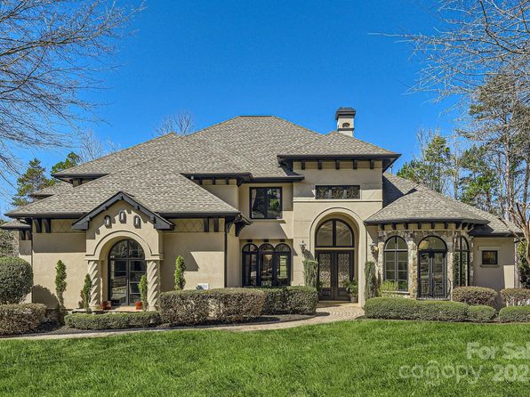 16744 Ashton Oaks Dr, Charlotte, NC 28278