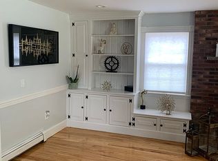 69 Middleboro Ave, Taunton, MA 02780
