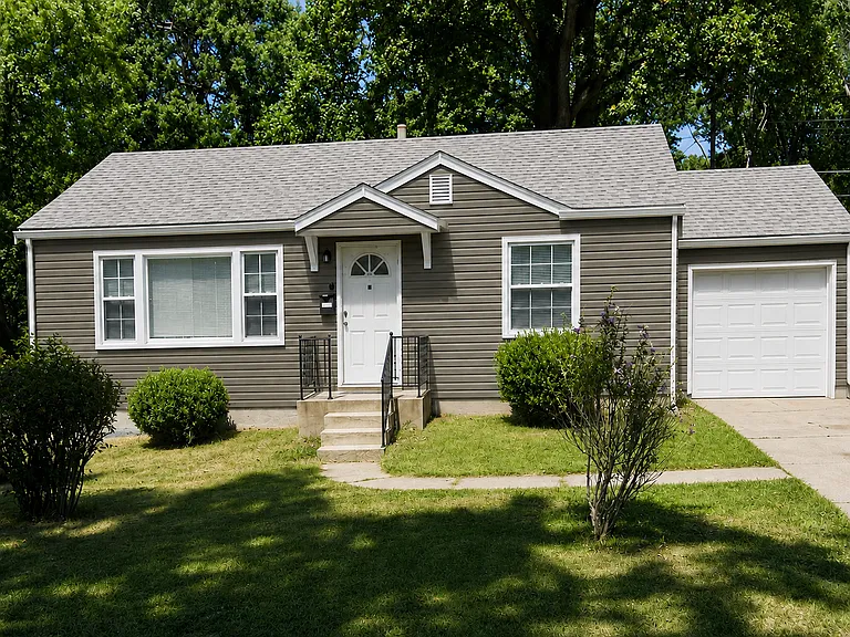 1057 Gabriel Dr — Photo 1