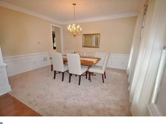 5th image of 32 John Beal Dr