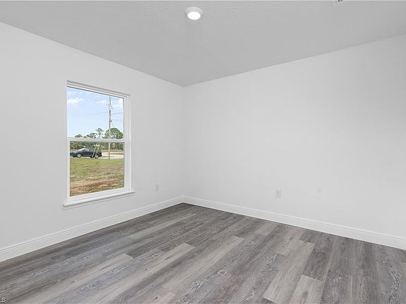 5th image of 4230 NE 23rd AVE