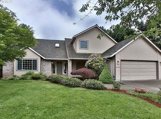 6104 Churchill Downs Dr, West Linn, OR 97068