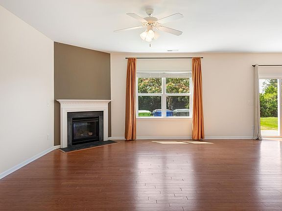 4th image of 4332 Burchard Dr