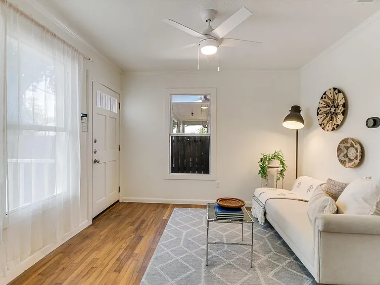 1110 W 22nd St #16 — Photo 18