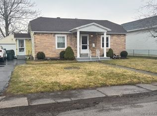 40 S Wenona St, Depew, NY 14043