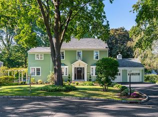 154 Pearsall Pl, Bridgeport, CT 06605