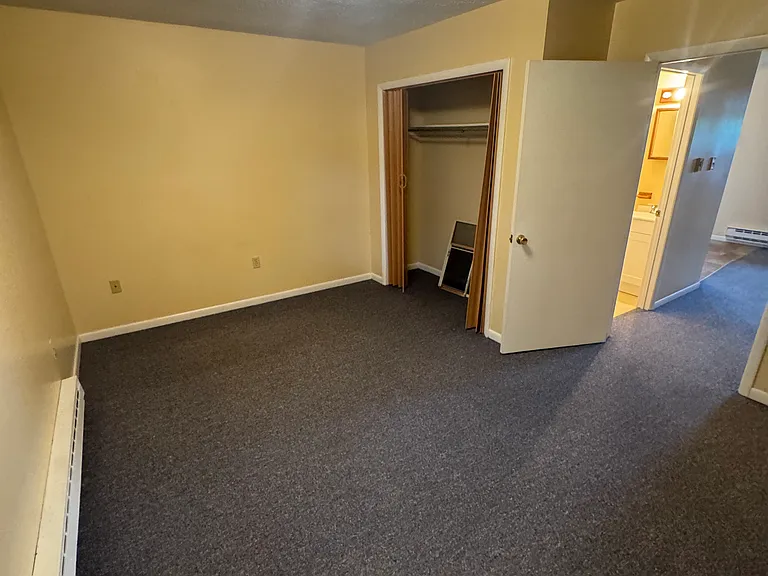 260 Elkin Ave #H — Photo 9