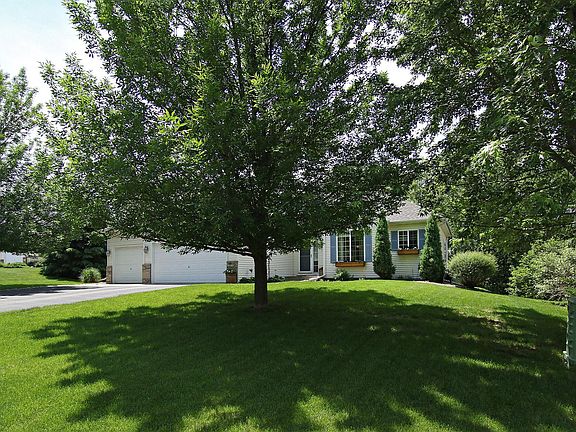 3rd image of 12312 Windsor Ct