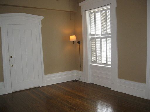4th image of 337 S Mill St APT 1
