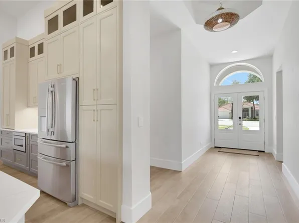 6391 Old Mahogany CT, NAPLES, FL 34109