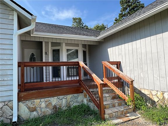 3rd image of 517 Andover Rd