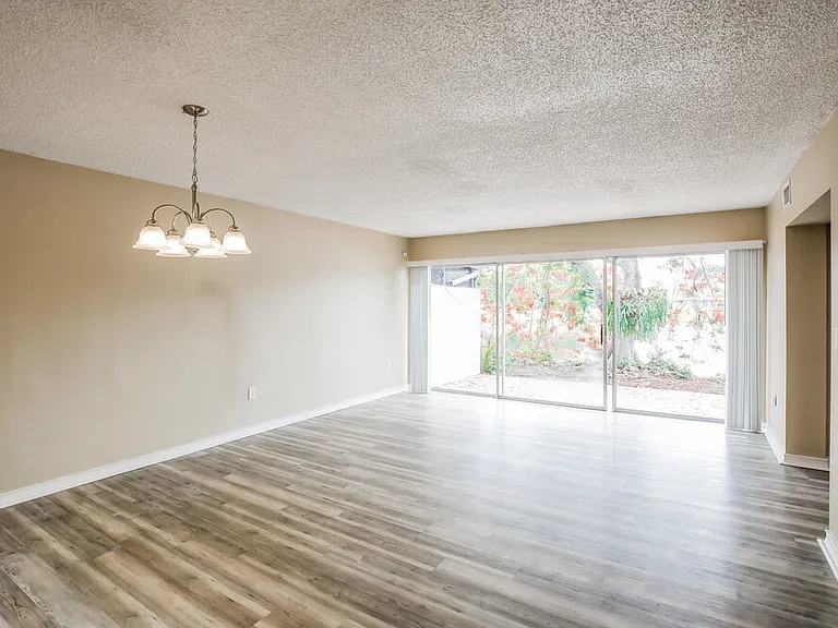 14277 Kendale Lakes Cir — Photo 6