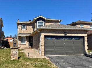 107 Hemingford Pl, Whitby, ON L1R1G2