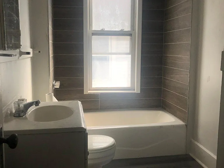 121 Hertel Ave #2 — Photo 7