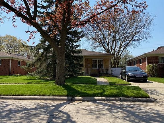 3rd image of 14011 Greenbriar Ave