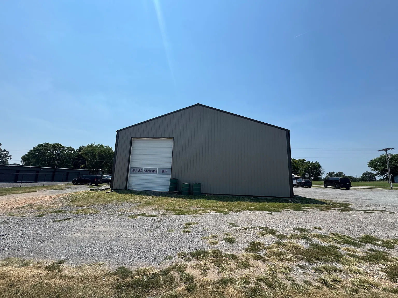 2 bed, 3600 sqft, $1,785 — Photo 4