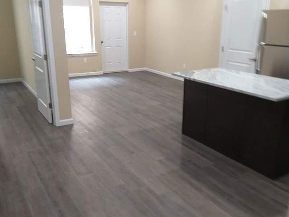 2nd image of 51 N Walnut St #7ajvj3xn0