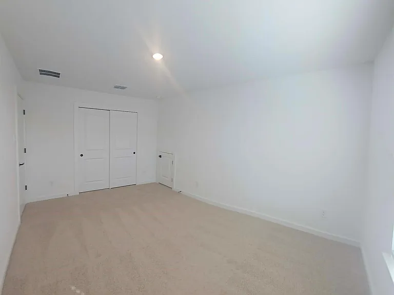 8423 Bay Ridge Cir — Photo 30