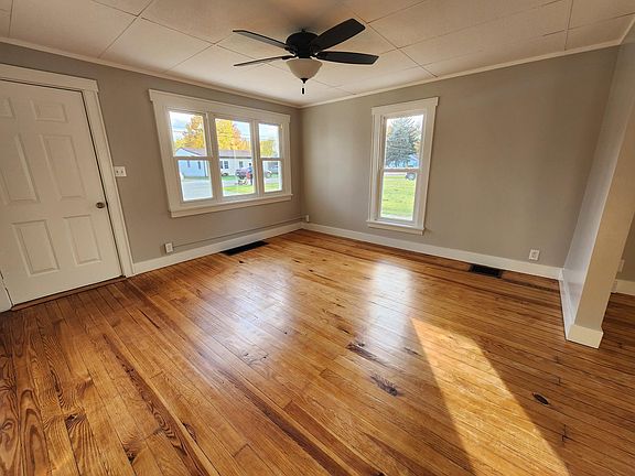 2nd image of 660 Pindar St