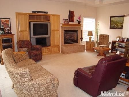 3rd image of 2645 Bristol Ln