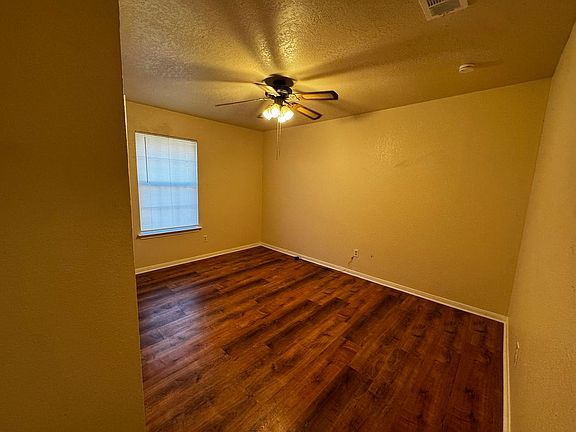 5th image of 800 N 5th St