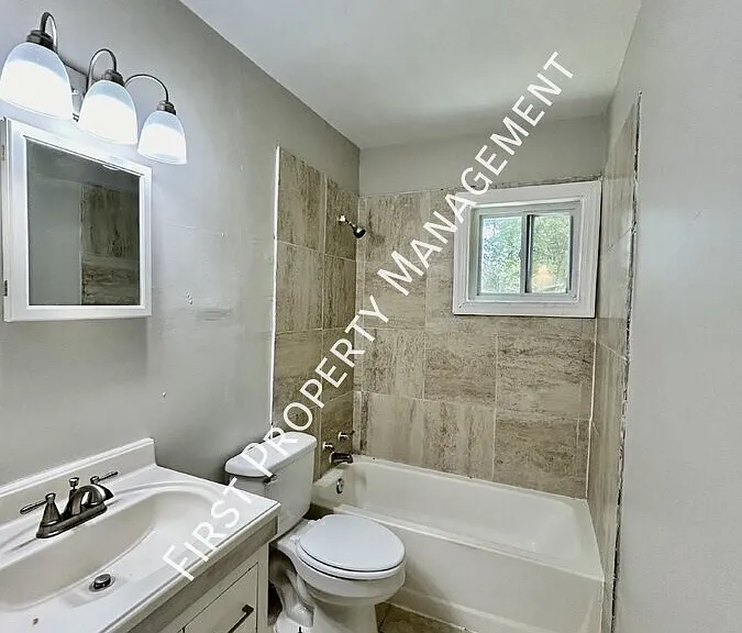 424 Booth Rd — Photo 9