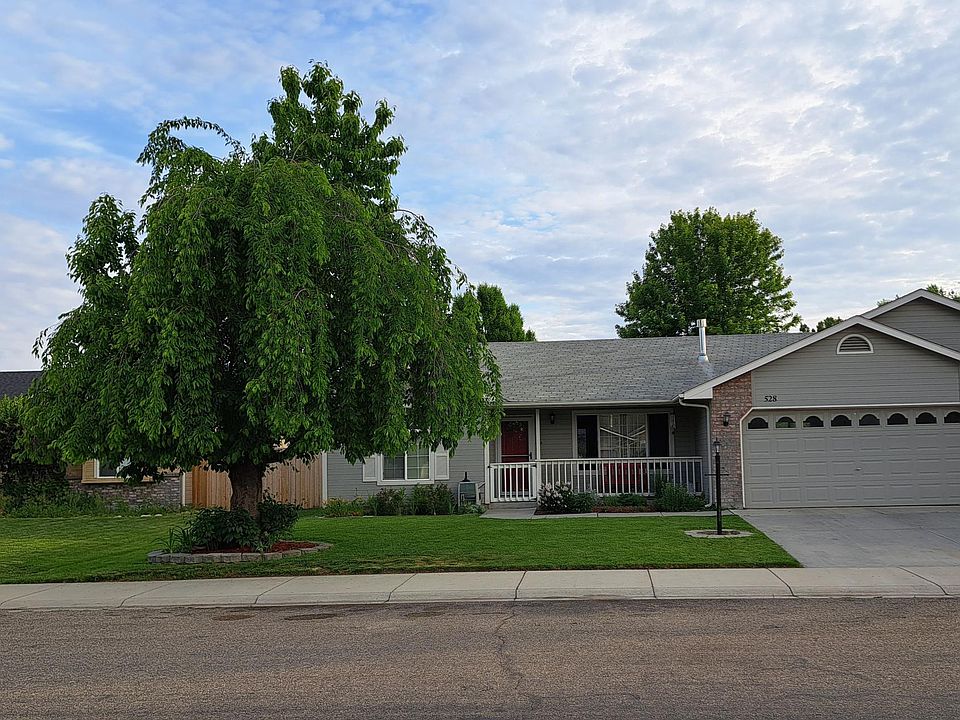 1st image of 528 W Woodbury Dr
