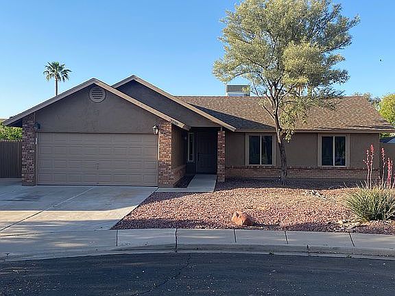 3rd image of 3730 E Florian Cir