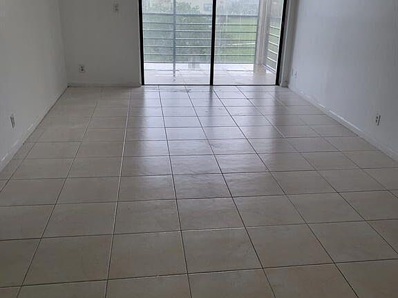 5th image of 9273 SW 8th St APT 419