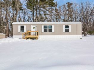 37 Rosemary St, Salem, NH 03079