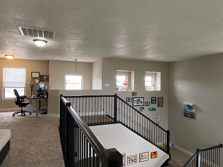8701 Desert Finch Ln NE — Photo 14