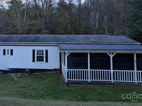 402 Shady Rest Rd, Morganton, NC 28655