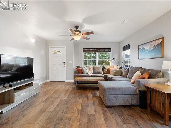 5th image of 8860 Christy Ct