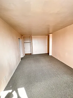 Rented by Smart NY Realty LLC | media 5